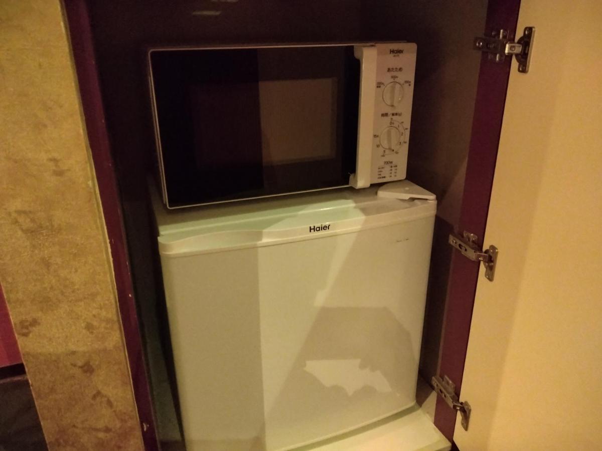 ホテル ベニ ウエスト 大人専用 Осака Экстерьер фото